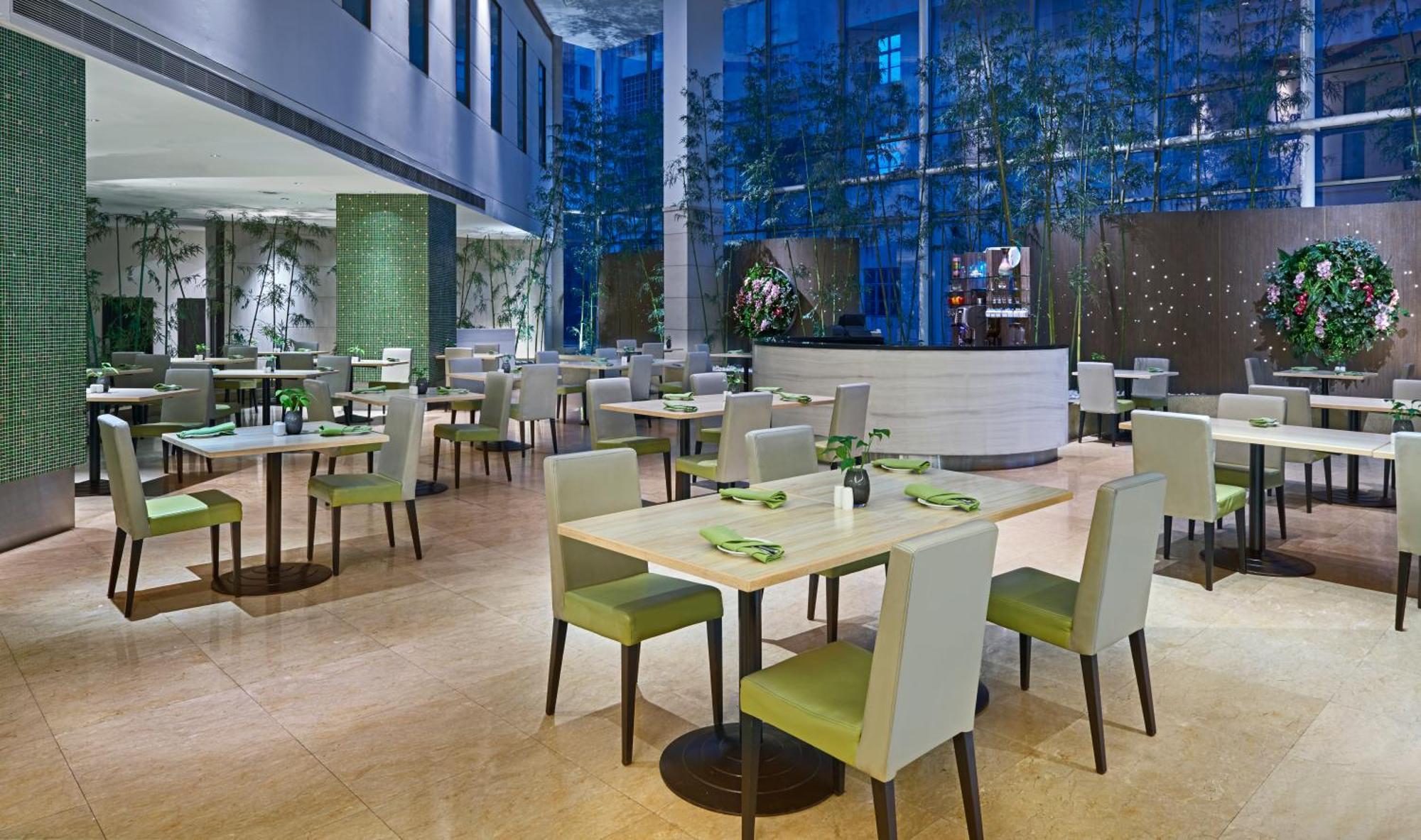 Eastin Hotel Kuala Lumpur Petaling Jaya Exterior photo The Garden Grille