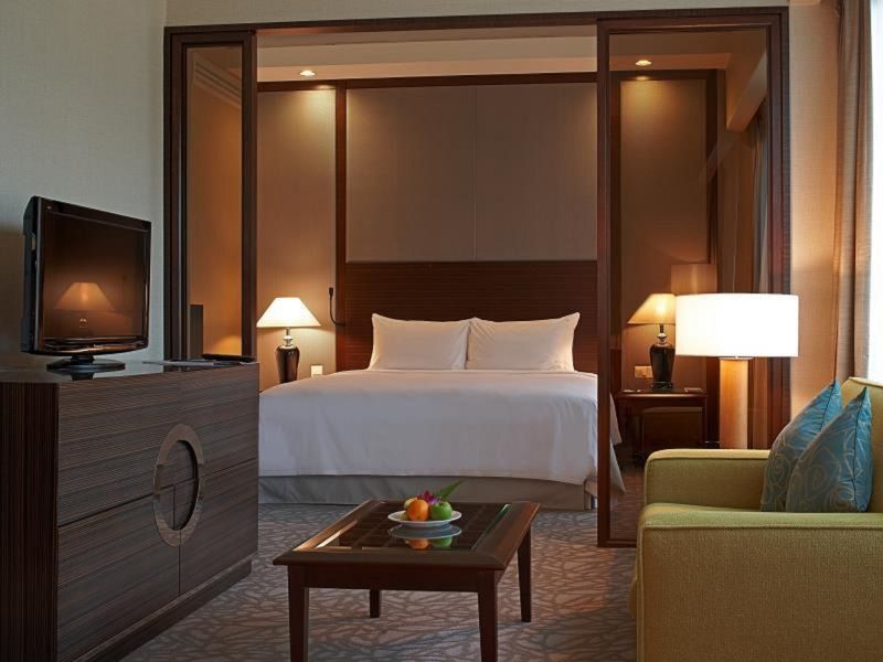 Eastin Hotel Kuala Lumpur Petaling Jaya Exterior photo A suite at the hotel