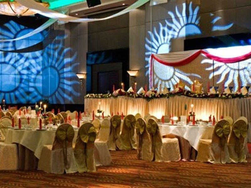 Eastin Hotel Kuala Lumpur Petaling Jaya Exterior photo A wedding reception at a hotel
